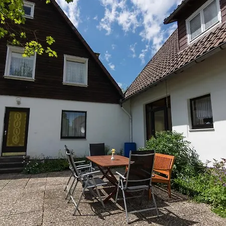 Gastehaus Henties * برونلاغ