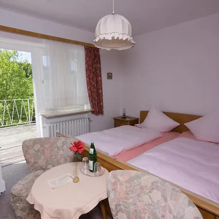 Gastehaus Henties * برونلاغ
