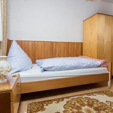 Gastehaus Henties شقة